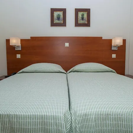 Saron Hotel Poros Town